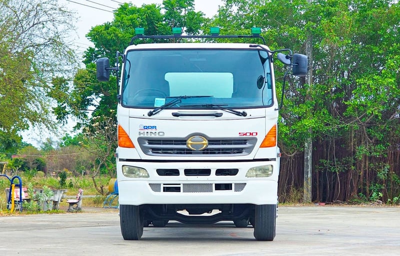 HINO FM 340แรงม้า รถบรรทุก 10ล้อ บรรทุกน้ำ ปี2015