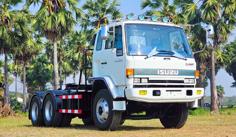 ISUZU FXZ 240แรงม้า รถบรรทุก 10ล้อ หัวลาก เฉพาะหัว ปี1996