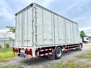 6 ล้อตู้ 10 บาน HINO FG8J 212 แรงม้า จดทะเบียนปี 2558 6 ล้อตู้ 10 บาน HINO FG8J 212 แรงม้า จดทะเบียนปี 2558