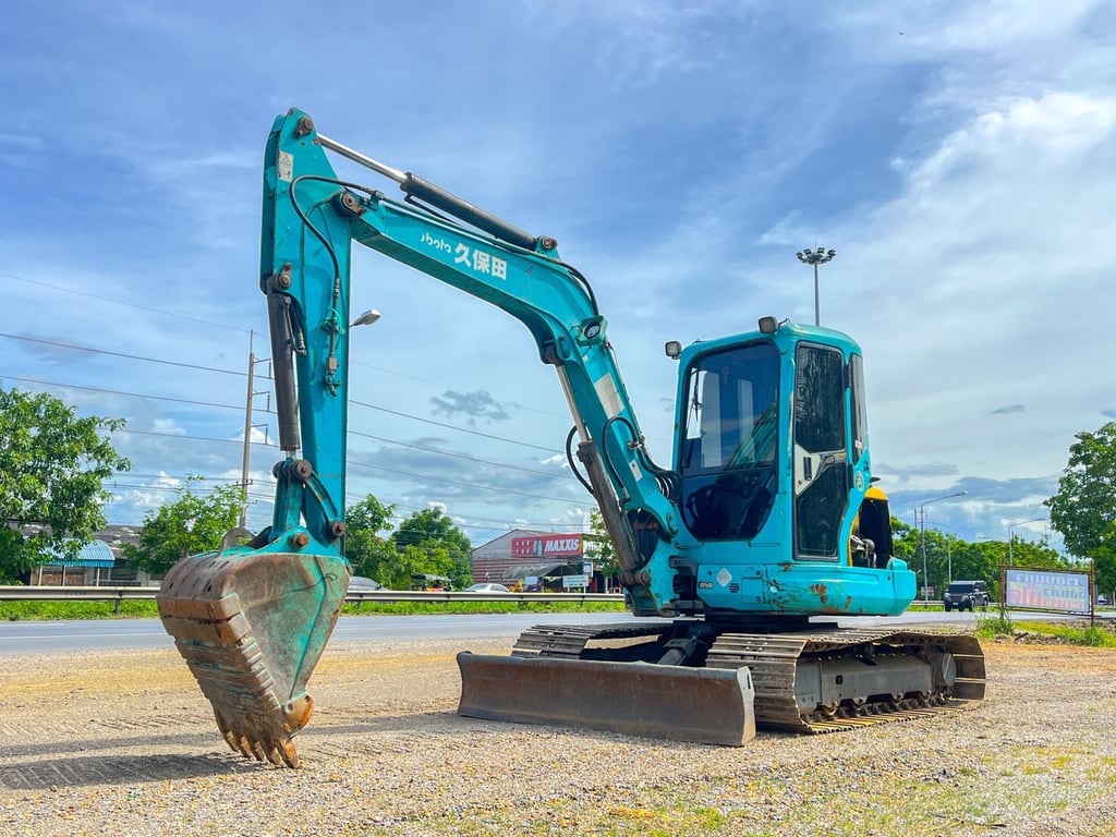 แบคโฮ Kubota PC30 KX161-32Z