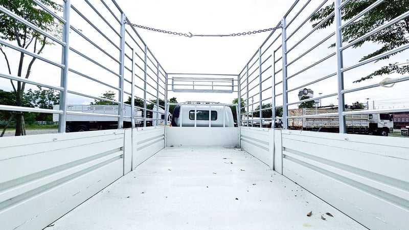 6ล้อคอก HINO XZU 136 แรงม้า ปี 2553 6ล้อคอก HINO XZU 136 แรงม้า ปี 2553