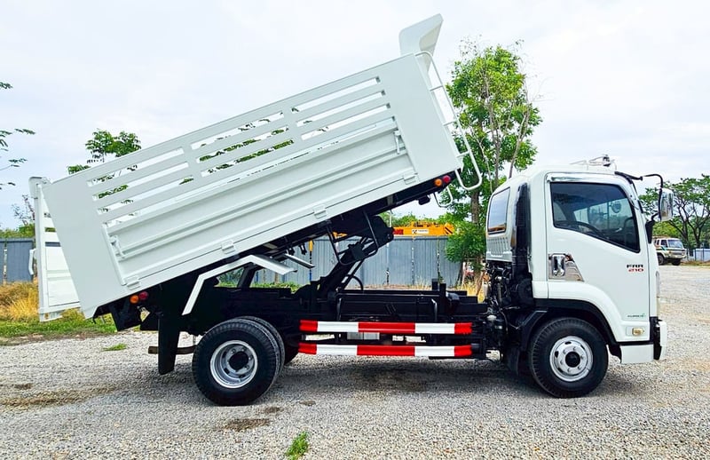ISUZU FRR 210แรงม้า รถบรรทุก 6ล้อ ดั้มพ์ ปี2019