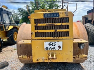 รถบด SAKAI รุ่น R2 สามล้อเหล็ก รถบด SAKAI รุ่น R2 สามล้อเหล็ก