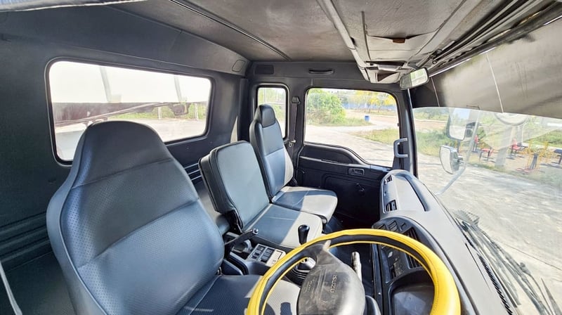 ISUZU ไม่ระบุ 170แรงม้า รถบรรทุก 10ล้อ ดั้มพ์ ปี1988