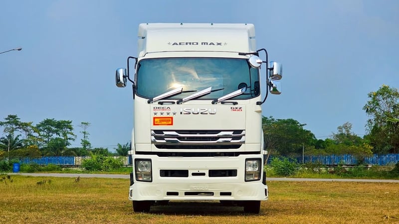 ISUZU GXZ 360แรงม้า รถบรรทุก 10ล้อ หัวลาก เฉพาะหัว ปี2018