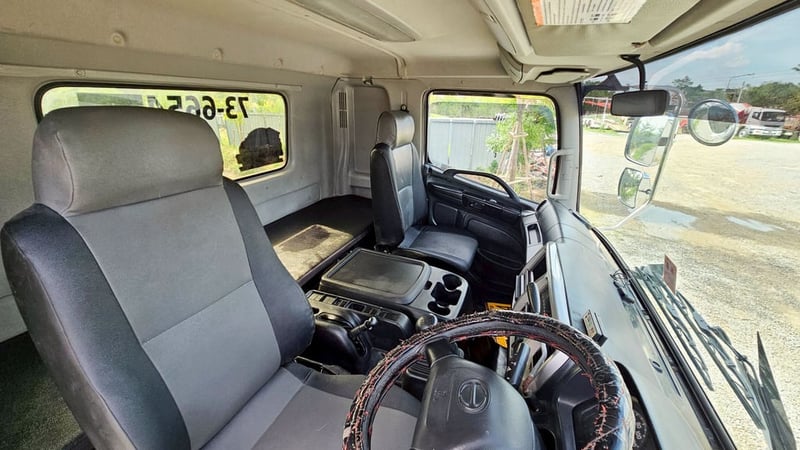 หัวลาก 10 ล้อ HINO VICTOR FM1A 344 แรงม้า รถปี 59 หัวลาก 10 ล้อ HINO VICTOR FM1A 344 แรงม้า รถปี 59