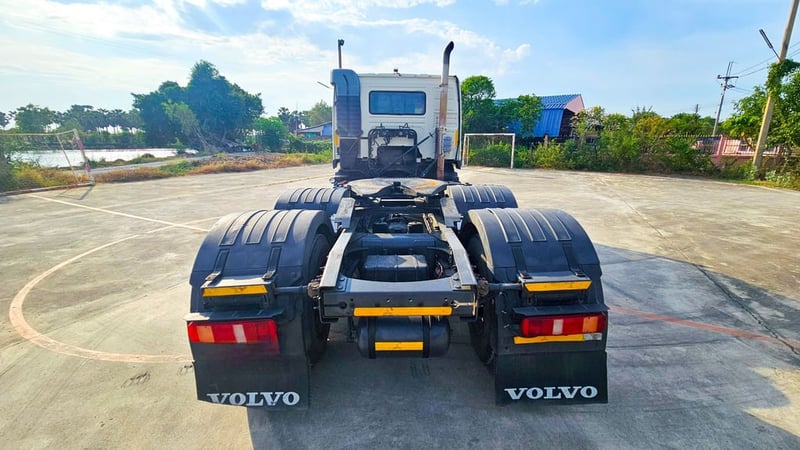 VOLVO FM 400แรงม้า รถบรรทุก 10ล้อ หัวลาก เฉพาะหัว ปี2010 VOLVO FM 400แรงม้า รถบรรทุก 10ล้อ หัวลาก เฉพาะหัว ปี2010
