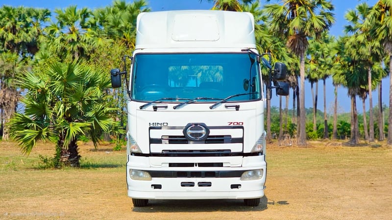 HINO DF 414แรงม้า รถบรรทุก 12ล้อ หัวลาก เฉพาะหัว ปี2011