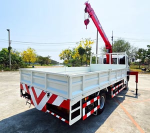 ISUZU FTR 240แรงม้า รถบรรทุก 6ล้อ กระบะเหล็กติดเครน ปี2012