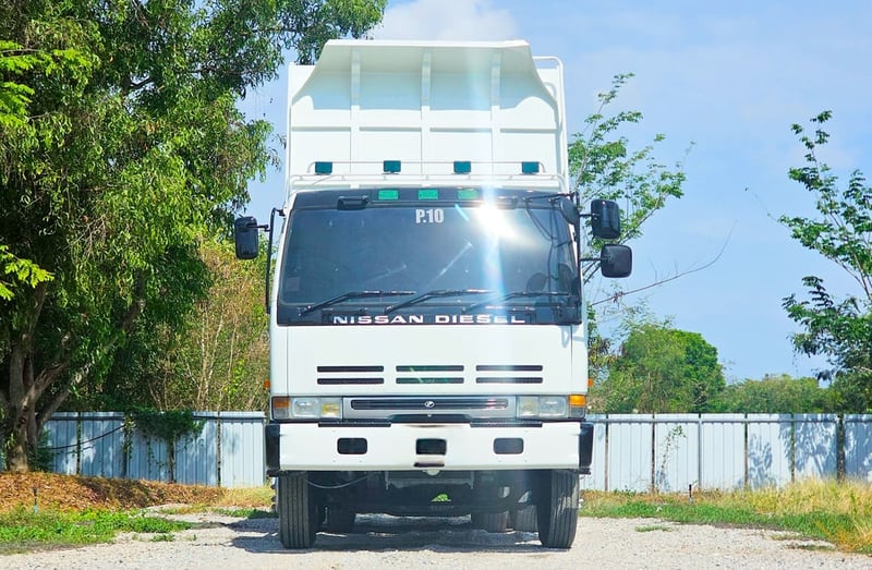 10 ล้อดัมพ์ NISSAN UD  275แรงม้า   