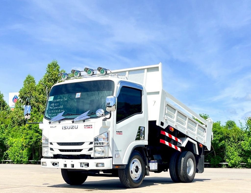 6 ล้อดัมพ์ ISUZU NMR 130 แรงม้า ปี 2565 6 ล้อดัมพ์ ISUZU NMR 130 แรงม้า ปี 2565