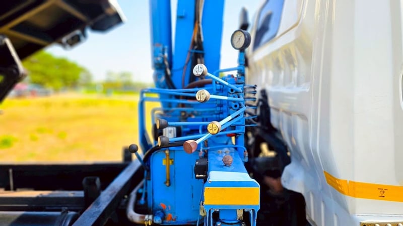 🔥 6 ล้อดัมพ์ติดเครน HINO 120 แรง 🔥