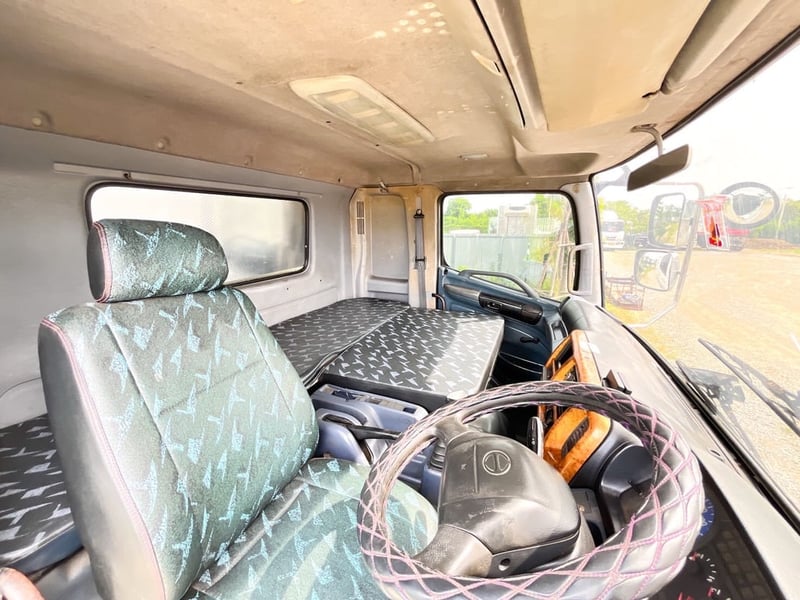 10ล้อคอก HINO FL1J 260 แรงม้า ปี 2547