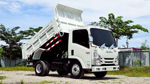 6ล้อดัมพ์ ISUZU NMR 130 แรงม้า ปี 2557
