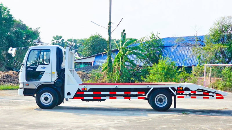 6 ล้อท้ายลาด HINO FC 140แรงม้า 6 ล้อท้ายลาด HINO FC 140แรงม้า