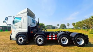หัวลาก12ล้อ HINO หน้าซีรีย์700
