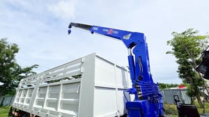 HINO FG 212แรงม้า 6ล้อ กระบะเหล็กติดเครน ปี2004