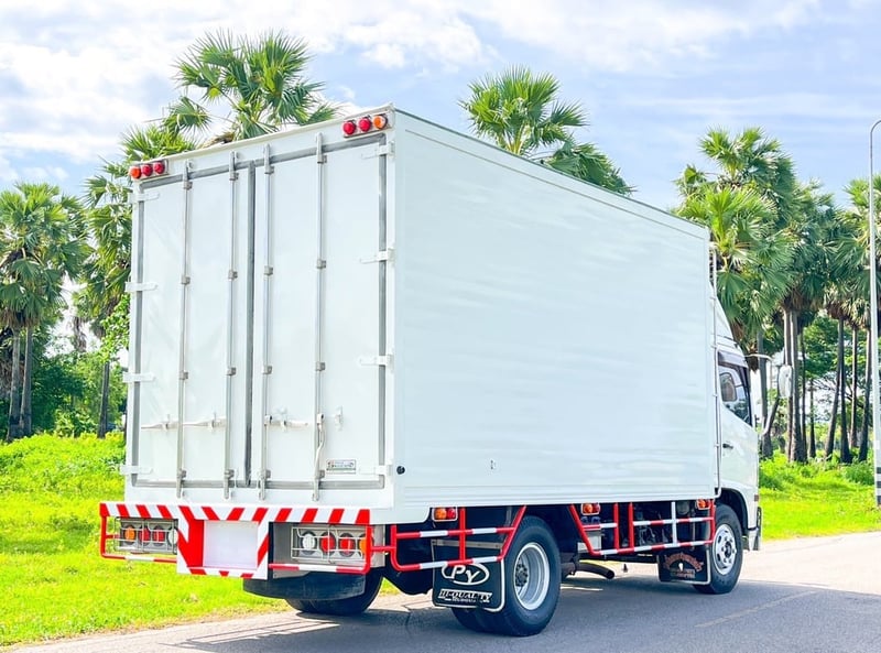 6ล้อตู้เย็น HINO FC9J 175 แรงม้า ปี 2560 6ล้อตู้เย็น HINO FC9J 175 แรงม้า ปี 2560