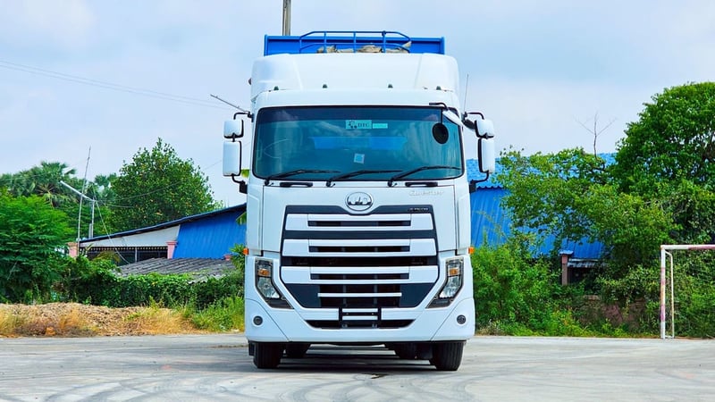 HINO FM 260แรงม้า รถบรรทุก 10ล้อ หัวลาก เฉพาะหัว ปี2013 HINO FM 260แรงม้า รถบรรทุก 10ล้อ หัวลาก เฉพาะหัว ปี2013
