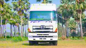 หัวลาก12ล้อ HINO หน้าซีรีย์700