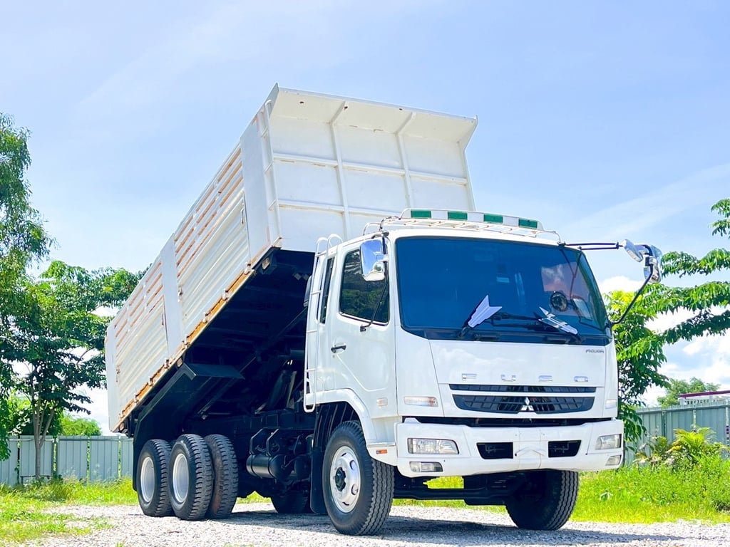 10 ล้อดัมพ์ MITSUBISHI FUSO M6 240 แรงม้า ปี 2556
