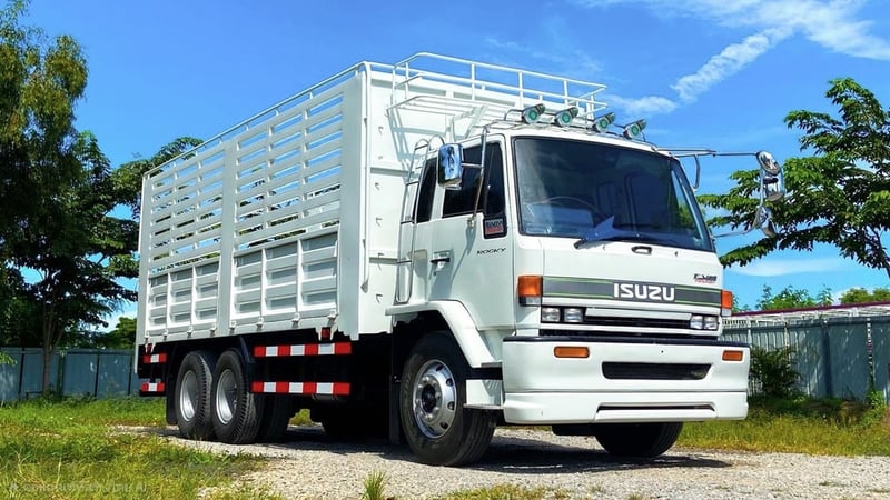 10ล้อล่อง เพลาเดียว ISUZU ROCKY FVM 195 แรงม้า ปี 2539