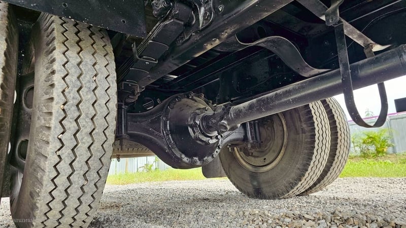 HINO FG 212แรงม้า 6ล้อ กระบะเหล็กติดเครน ปี2004