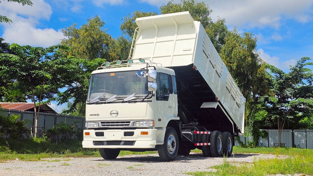 HINO 10ล้อ ดั้มพ์ สองเพลา HINO 10ล้อ ดั้มพ์ สองเพลา