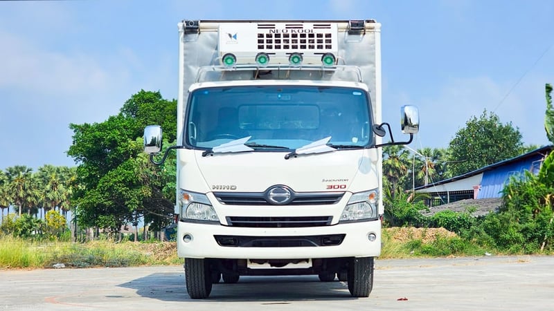 HINO XZU 150แรงม้า รถบรรทุก 6ล้อ ตู้เย็น ปี2019 HINO XZU 150แรงม้า รถบรรทุก 6ล้อ ตู้เย็น ปี2019