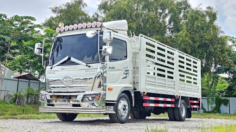 6ล้อคอก HINO dominator FC9J 175 แรงม้า ปี 2565
