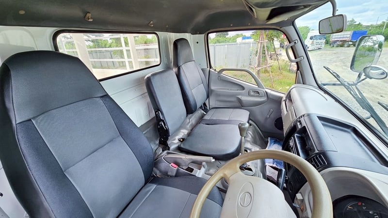 6ล้อคอก HINO XZU 136 แรงม้า ปี 2553 6ล้อคอก HINO XZU 136 แรงม้า ปี 2553