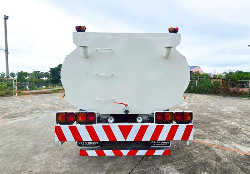 HINO FM 340แรงม้า รถบรรทุก 10ล้อ บรรทุกน้ำ ปี2015