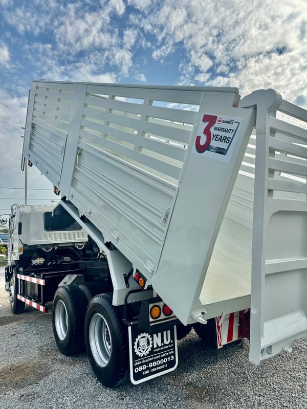 10 ล้อดัมพ์ ISUZU FVZ 300แรงม้าปี2018