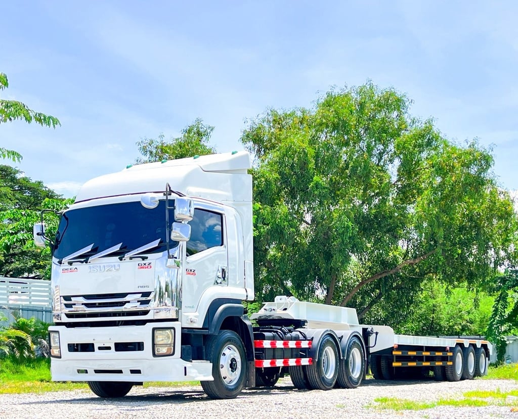ISUZU GXZ 360 แรงม้า ปี 2556 หัวลากหางโรเบท ISUZU GXZ 360 แรงม้า ปี 2556 หัวลากหางโรเบท