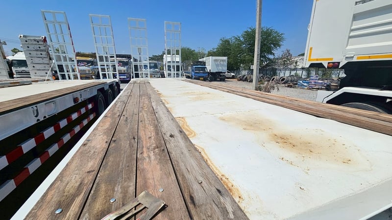หางโรเบท 3 คาน ปี 52 หางโรเบท 3 คาน ปี 52