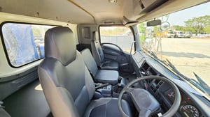 10 ล้อกระบะคาร์โก้ติดเครน ISUZU FVM 240 แรงม้า