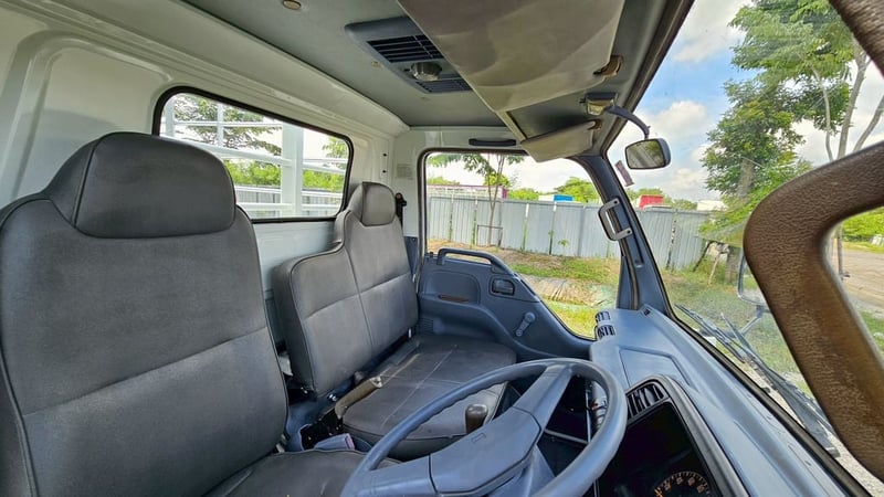 6ล้อ กระบะคอกสูง ISUZU NKR 120 แรงม้า รปี2007 6ล้อ กระบะคอกสูง ISUZU NKR 120 แรงม้า รปี2007