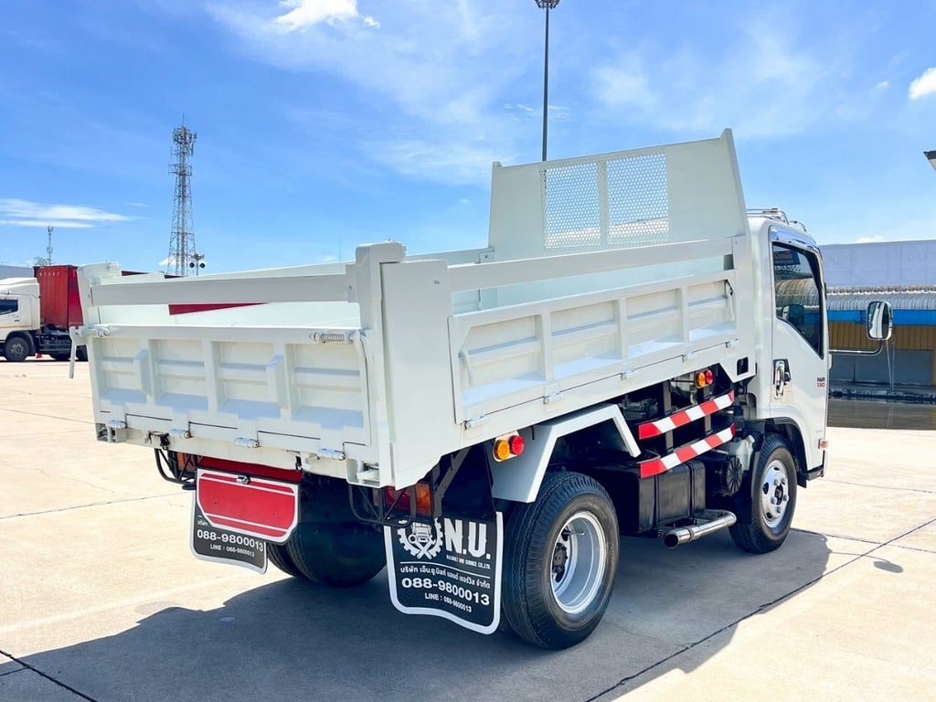 6 ล้อดัมพ์ ISUZU NMR 130 แรงม้า ปี 2565 6 ล้อดัมพ์ ISUZU NMR 130 แรงม้า ปี 2565