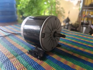 ขายมอเตอร์12v 350w.ใช้งานน้อยทำโปรเจกเครื่องตัดหญ้าแล้วไม่ได้ใช้ ขายมอเตอร์12v 350w.ใช้งานน้อยทำโปรเจกเครื่องตัดหญ้าแล้วไม่ได้ใช้