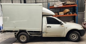 ขายกระบะตู้ทึบขาว รับน้ำหนัก ได้ 3 ตัน