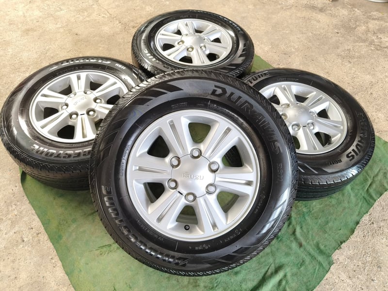 ล้อ Isuzu D-Max ขอบ15 , 6 รู 139 พร้อมยาง Bridgestone 215,70 ปี20