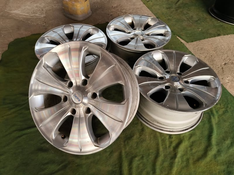 JRD German ขอบ17 กว้าง8 ET20 , 6 รู 139 ***ล้อมีรอยการใช้งาน