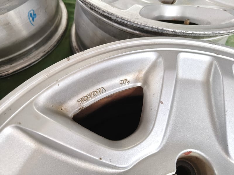 ล้อ Toyota Prado แท้ ขอบ16 กว้าง7 ET15 , 6 รู 139 ล้อ Toyota Prado แท้ ขอบ16 กว้าง7 ET15 , 6 รู 139