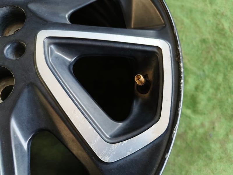 ล้อ Toyota Yaris TRD แท้ ขอบ15 , 4 รู 100