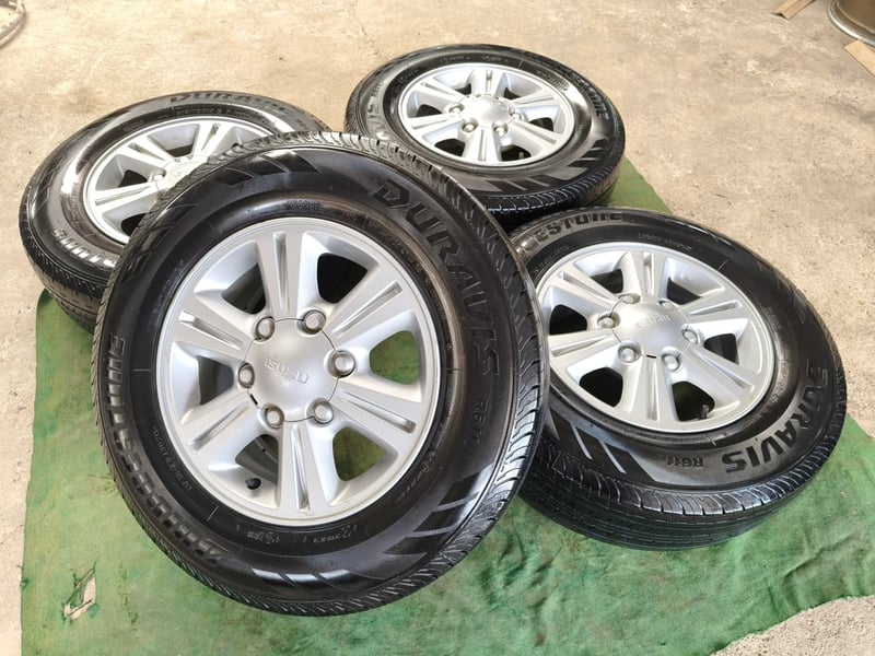 ล้อ Isuzu D-Max ขอบ15 , 6 รู 139 พร้อมยาง Bridgestone 215,70 ปี20