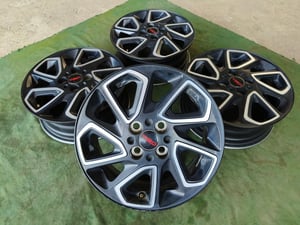 ล้อ Toyota Yaris TRD แท้ ขอบ15 , 4 รู 100
