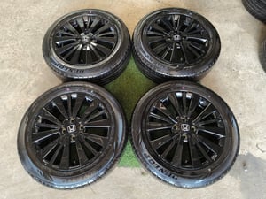 ล้อถอดป้ายแดง Honda City RS (สีดำเงา) ขอบ16 พร้อมยาง Dunlop 185-60 ปี25 ไม่เคยลงพื้น