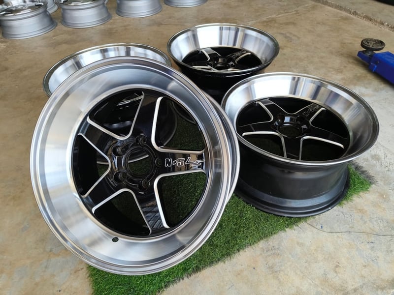 เวล N5 LS งานเม้ง ขอบ18 กว้าง9.5,10.5 ET20,12 , 5 รู 114 