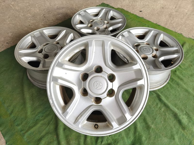 ล้อ Toyota Prado แท้ ขอบ16 กว้าง7 ET15 , 6 รู 139 ล้อ Toyota Prado แท้ ขอบ16 กว้าง7 ET15 , 6 รู 139
