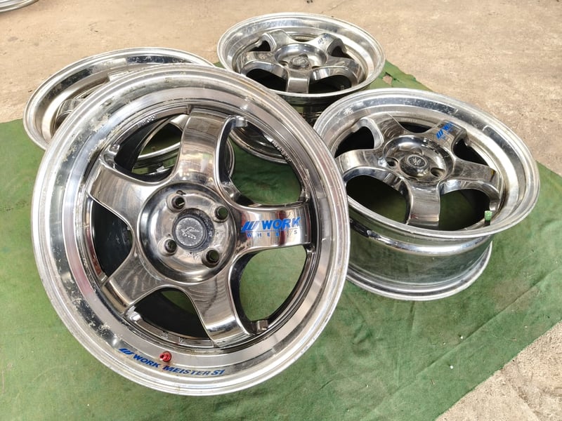 S1 งาน K-Speed ขอบ17 กว้าง8 ET38 , 4 รู 100 ***มีดุ้งอ่อน 3 วง สภาพสีเดิมไม่เคยซ่อม